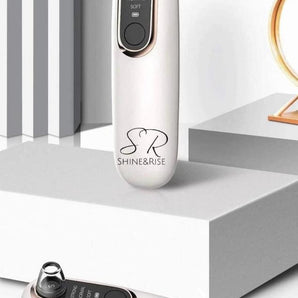 Pore ​​mask cleaner with camera