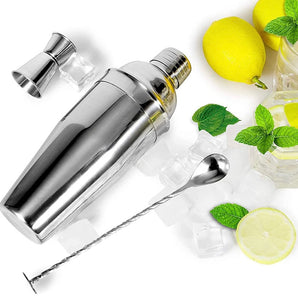 Cocktail shaker in stainless steel with bar accessories